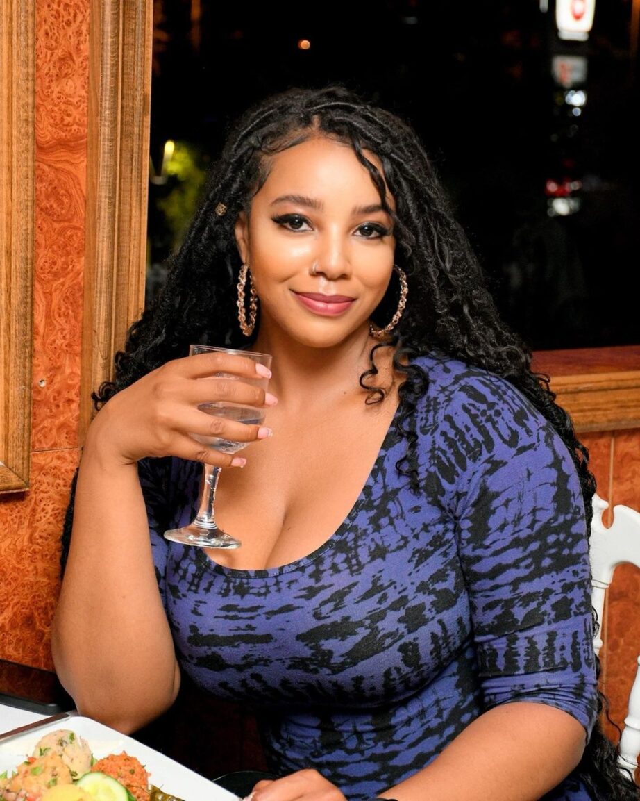 Dee Shanell Forum - OnlyFans Leaked, Twerk, Net Worth 2023 | Celebrity Facts N Secrets